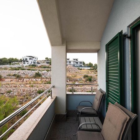 Sunny Beach Apartments Sibenik Ngoại thất bức ảnh