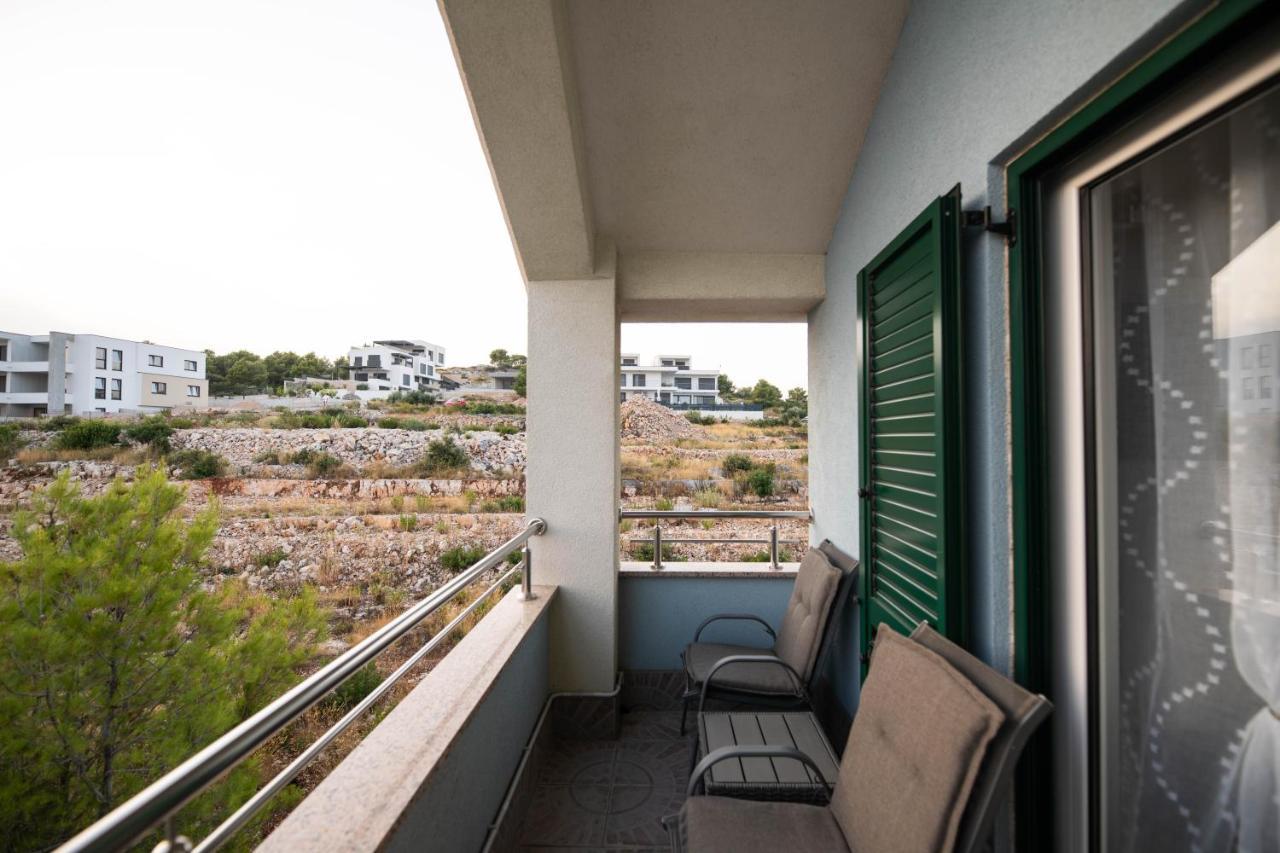 Sunny Beach Apartments Sibenik Ngoại thất bức ảnh