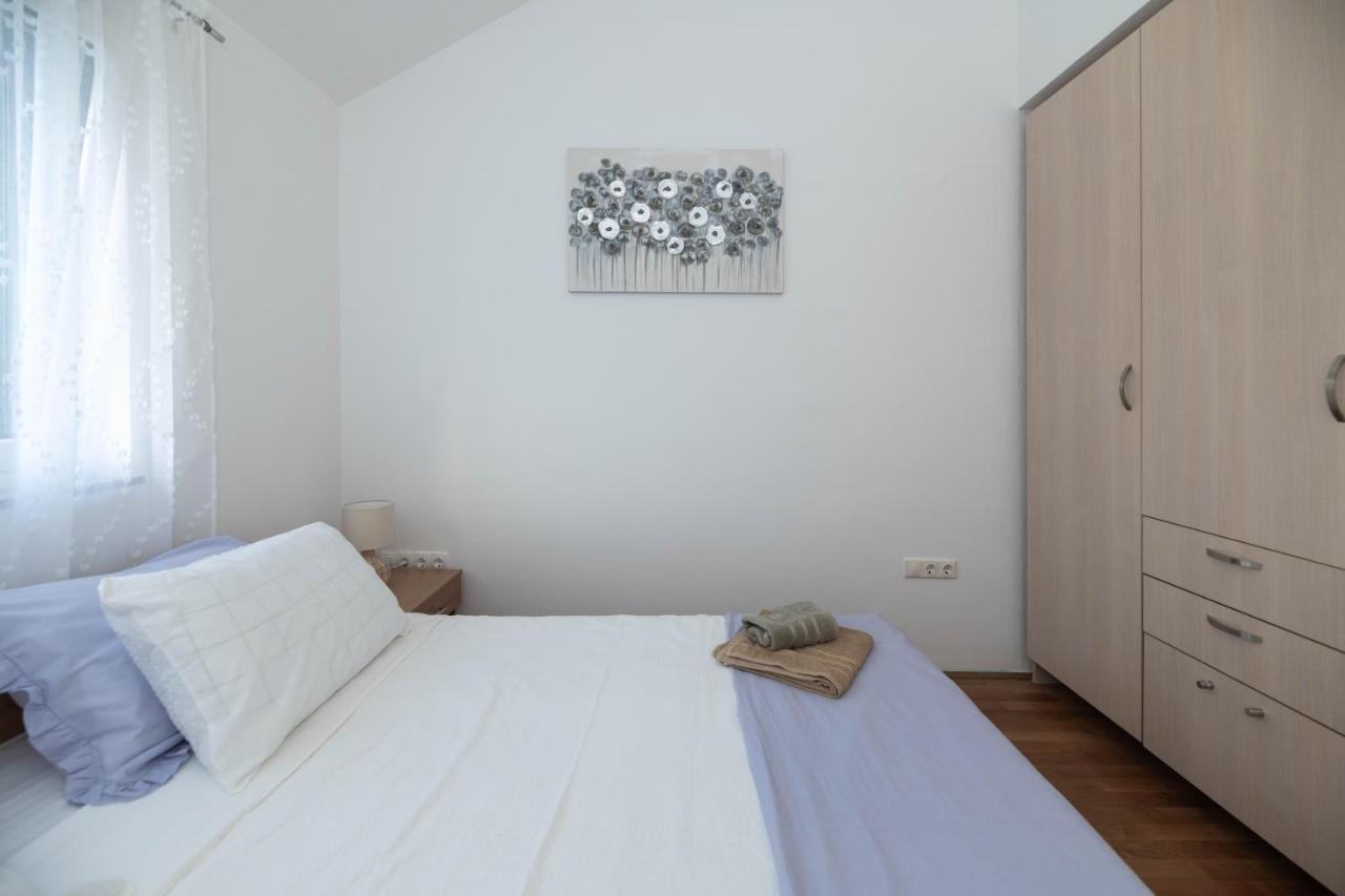 Sunny Beach Apartments Sibenik Ngoại thất bức ảnh